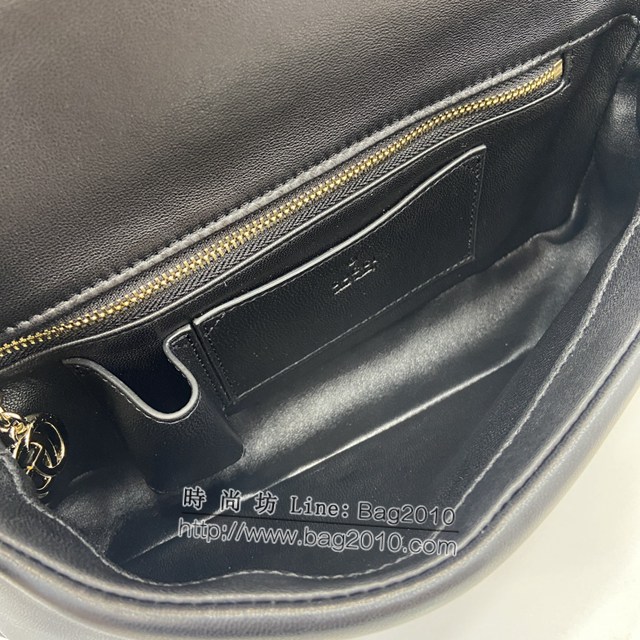 Gucci專櫃古馳最新款Milano系列小號手提包鏈條女包 jh2379型號：806016